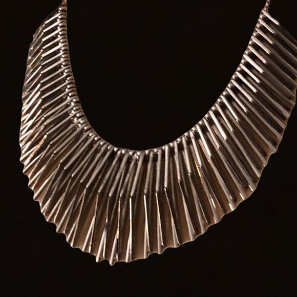 Gothic Statement piece Unique silver 3 d necklace - Picture 7 of 14